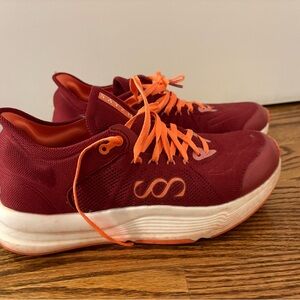 Saysh Running shoes with Orange Laces